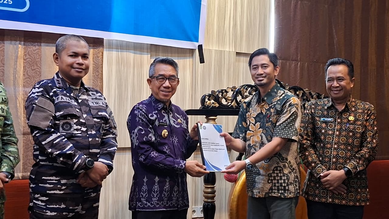 Bupati Kutim Luncurkan Strategi Anti Anak Tidak Sekolah, Libatkan Perusahaan