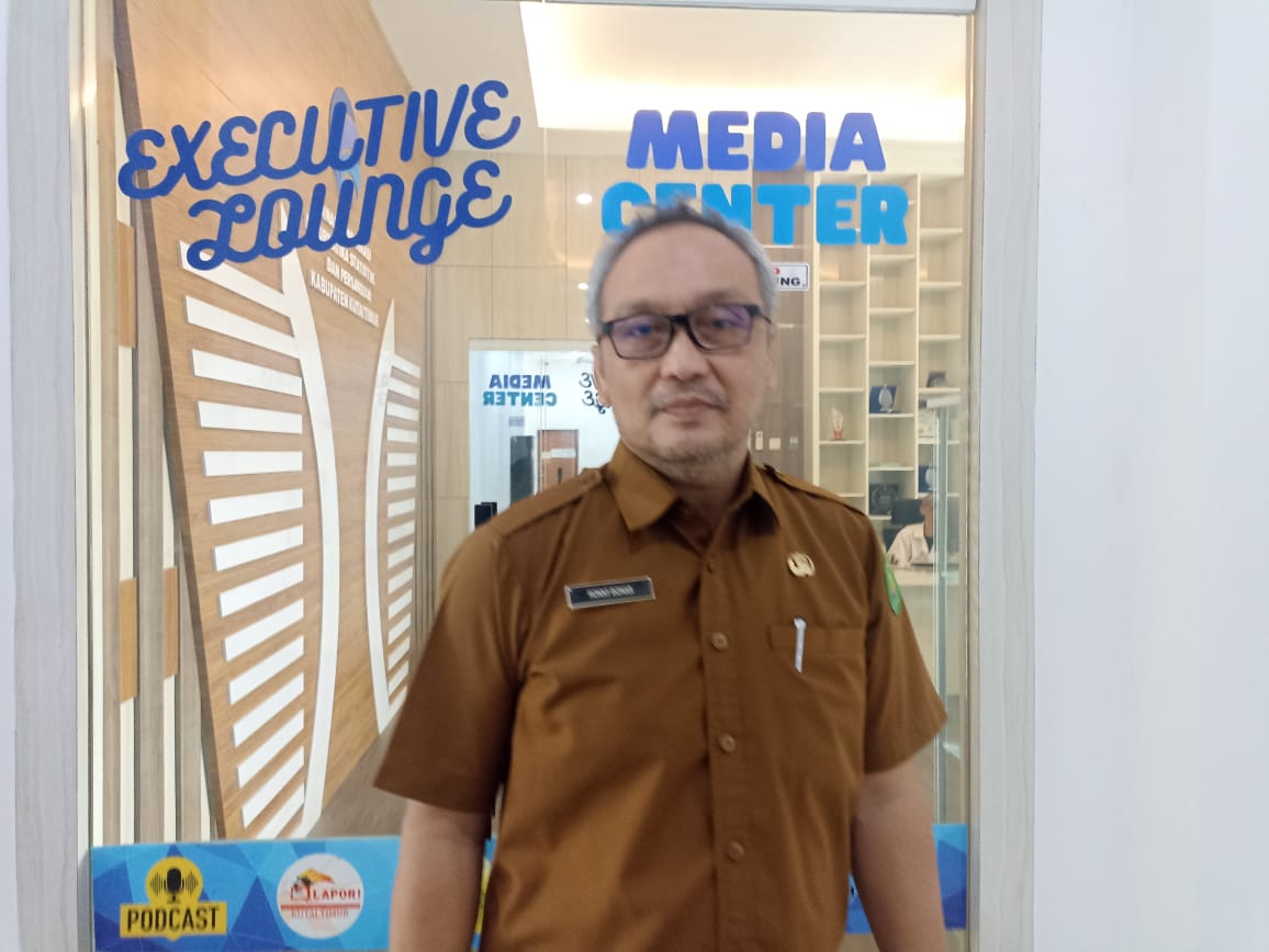 Diskominfo Kutim Genjot Diseminasi Informasi Publik Lewat Media dan Videotron Bandara